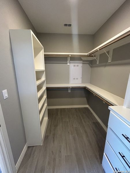 Image 25 of a home in .