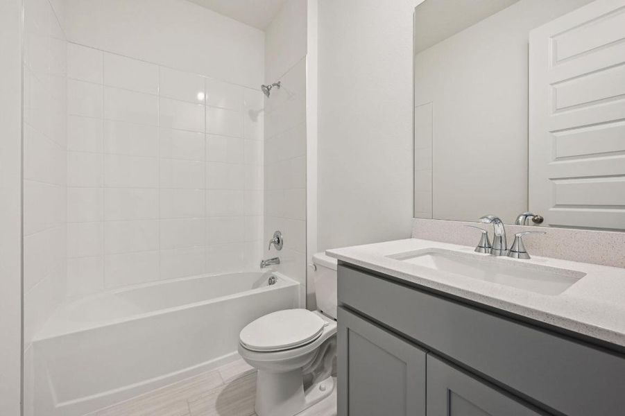 5649 Hampton Park Circle - 001 (17)