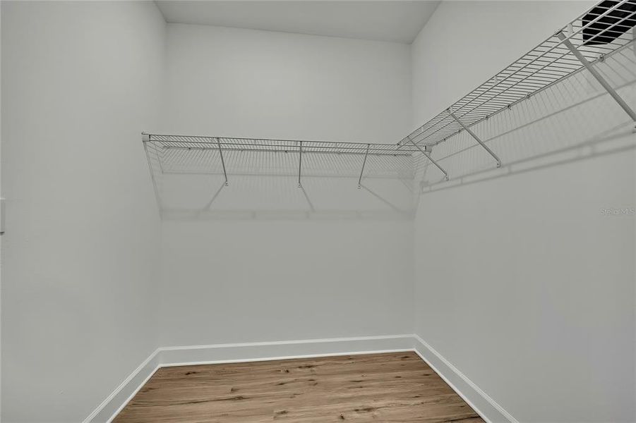 Spacious, unfurnished interior of a new home in , Weeki Wachee (Image 39).