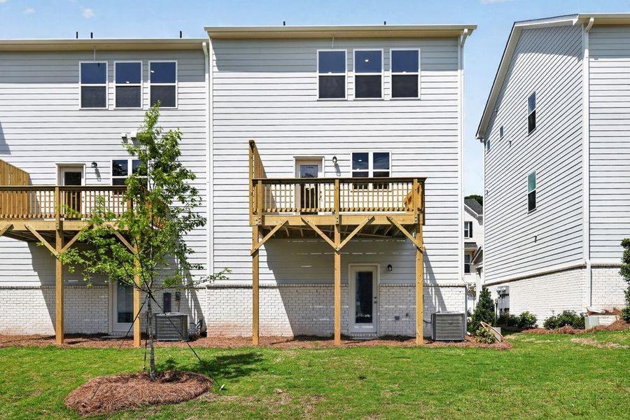 Exterior details and patio area of a home in Somerset at Veterans Memorial, Mableton (Image 3).