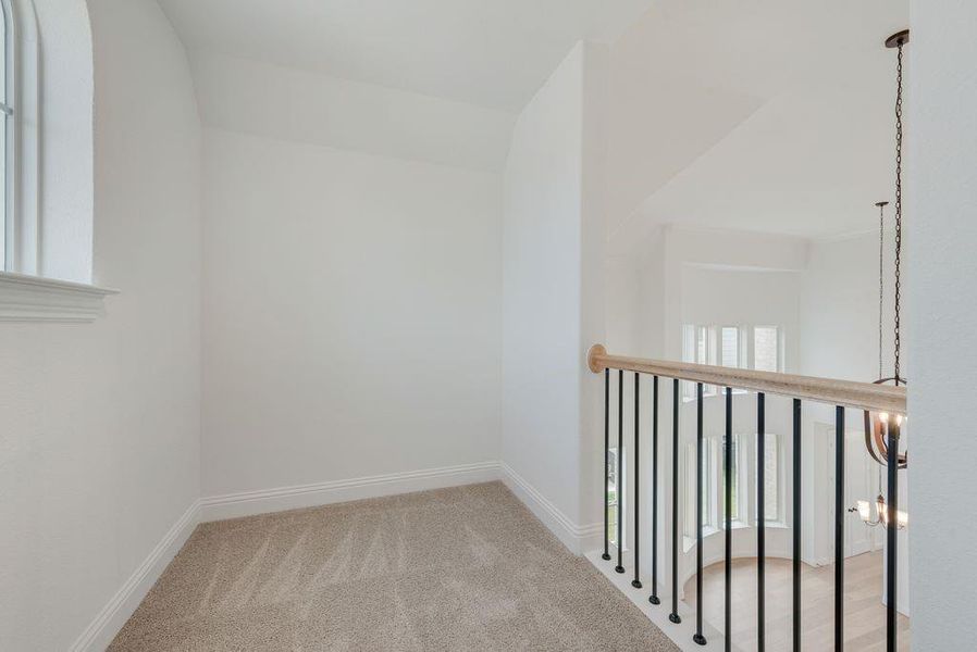 Spacious, unfurnished interior of a new home in Dominion of Pleasant Valley, Wylie (Image 21). Spacious, unfurnished interior of a new home in Dominion of Pleasant Valley, Wylie (Image 21).