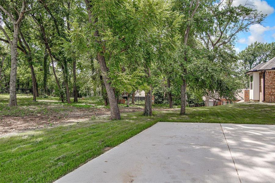 Front exterior of a new home in , Grand Prairie, TX, highlighting curb appeal (Image 17).