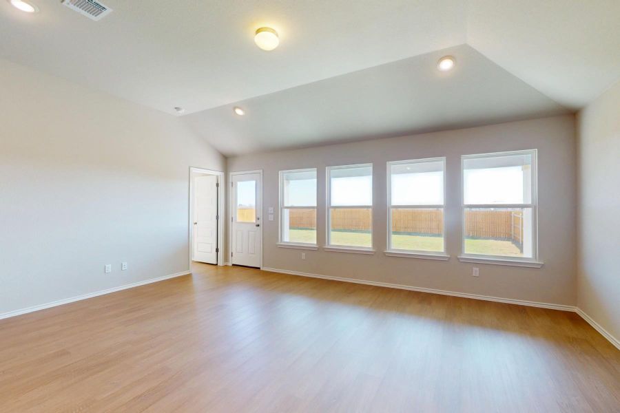 Spacious, unfurnished interior of a new home in Carillon, Manor (Image 15). Spacious, unfurnished interior of a new home in Carillon, Manor (Image 15).