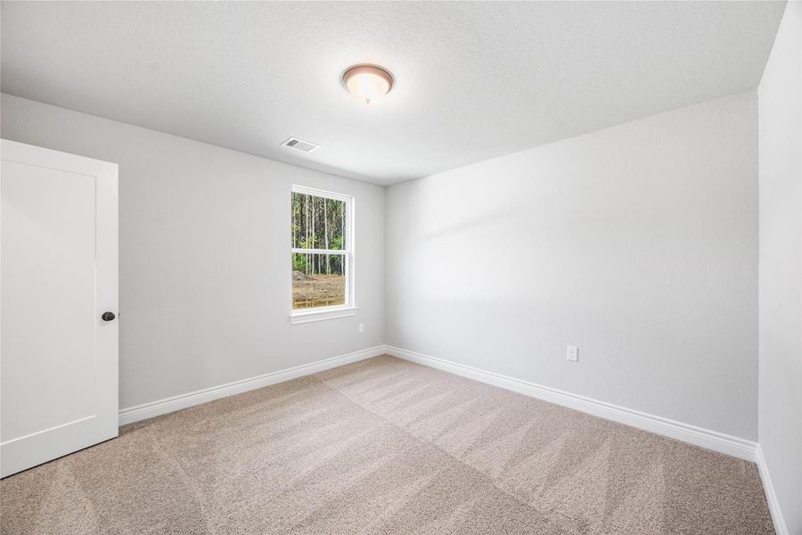 Spacious, unfurnished interior of a new home in Encino Estates, Dayton (Image 18).