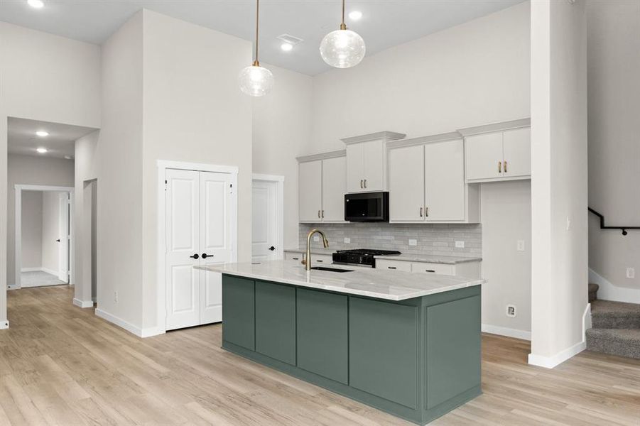 014-8609DelRioTrail-Wylie-TX-75098-Kitchen.jpg-SMALL