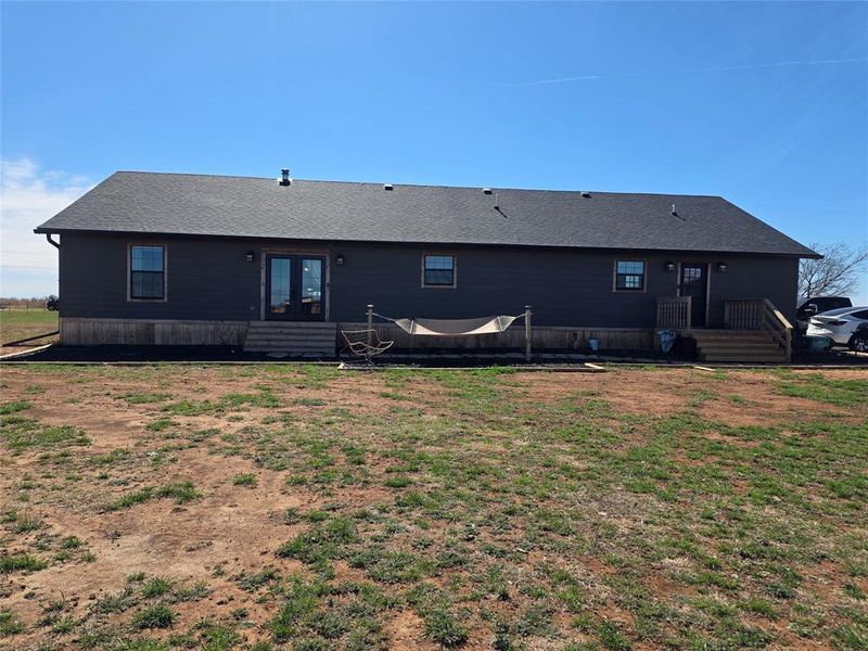 Exterior details and patio area of a home in , Olney (Image 20).