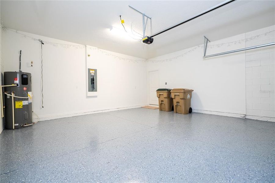 Spacious, unfurnished interior of a new home in , Clermont (Image 26). Spacious, unfurnished interior of a new home in , Clermont (Image 26).