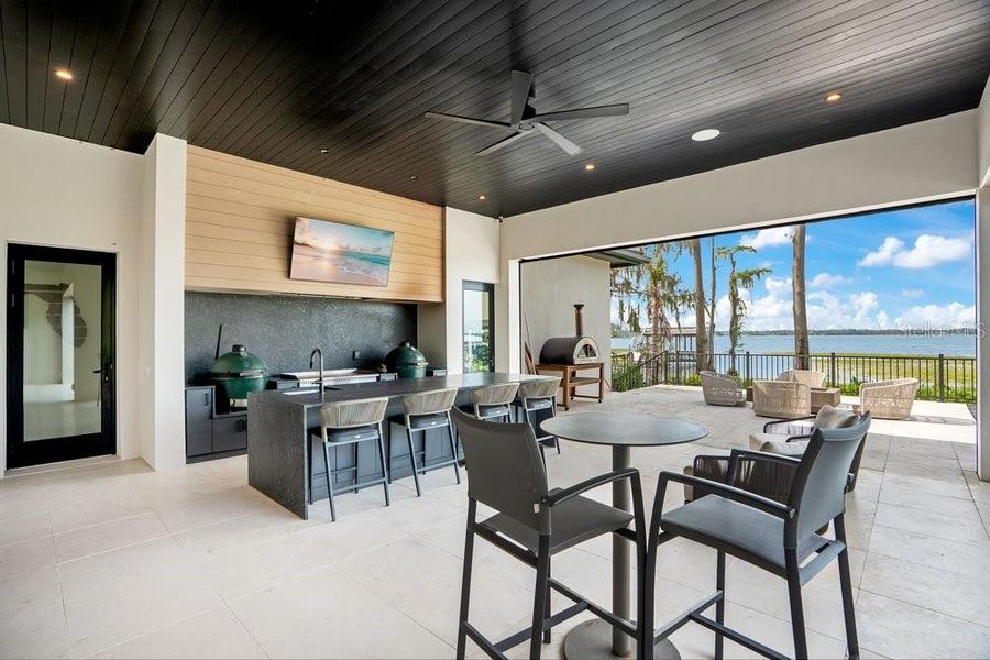 Community amenities in , Windermere (Image 71).