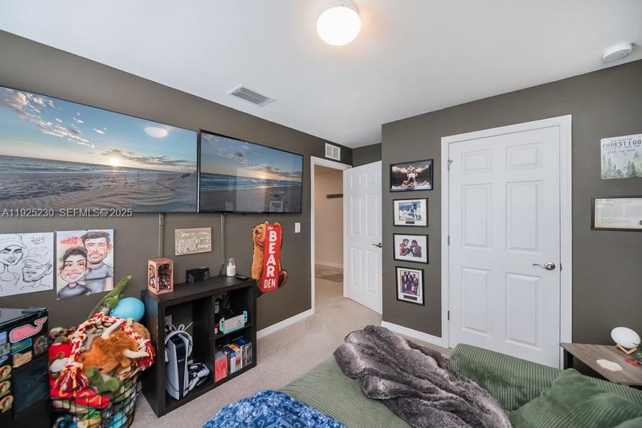 Furnished interior view inside a new home in , Labelle (Image 47).