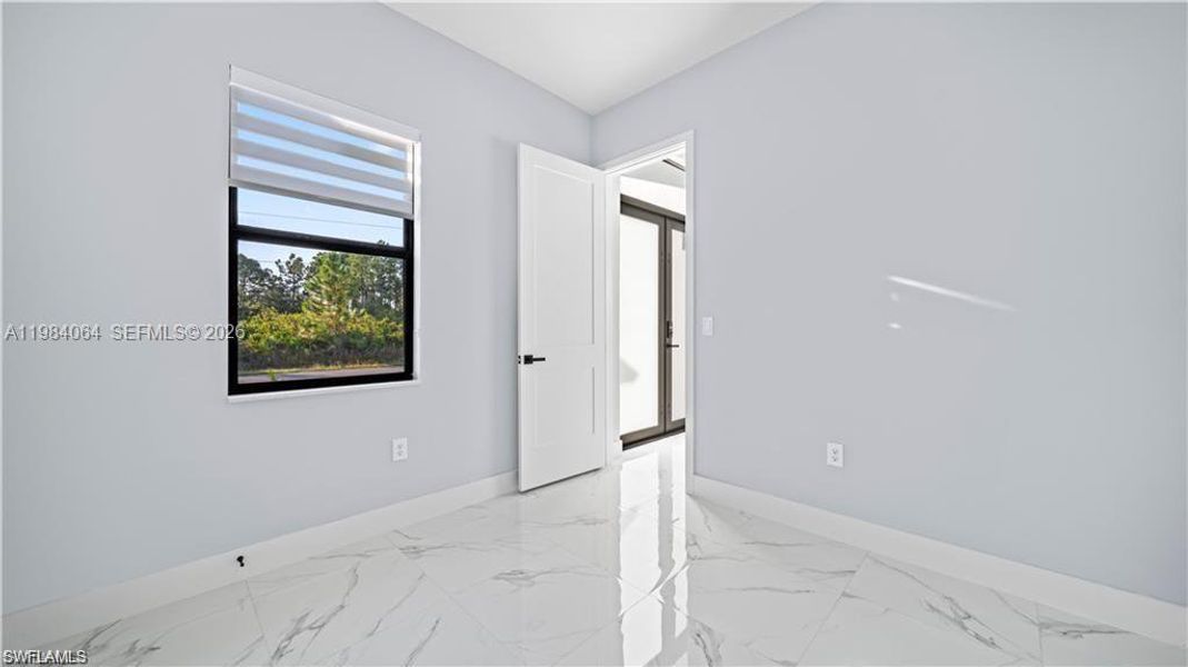 Spacious, unfurnished interior of a new home in , Lehigh Acres (Image 14).