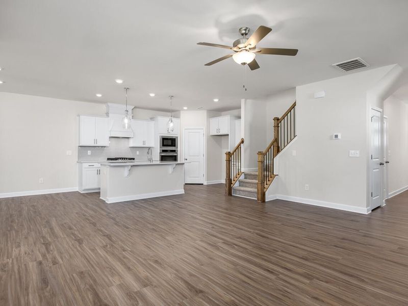 Spacious, unfurnished interior of a new home in Retreat at North Main, Lillington (Image 11).