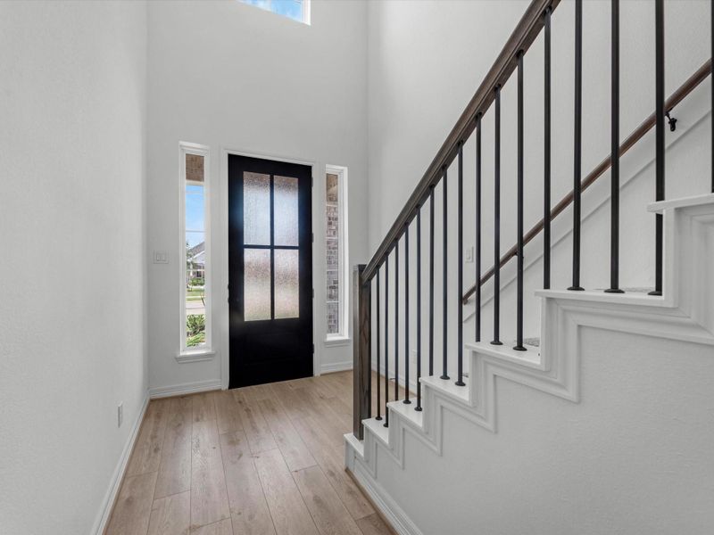 Spacious, unfurnished interior of a new home in Wildrye, Waller (Image 11).