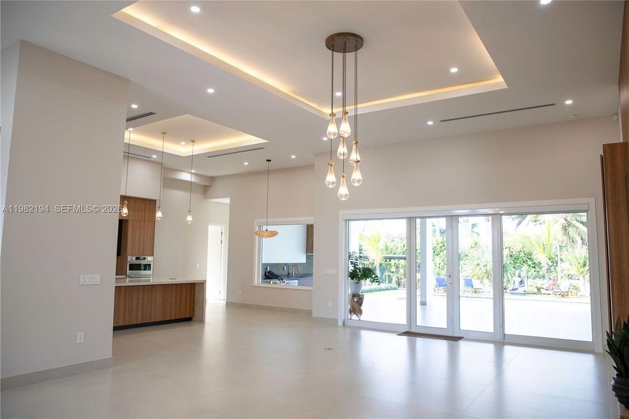 Spacious, unfurnished interior of a new home in , Miami (Image 42).