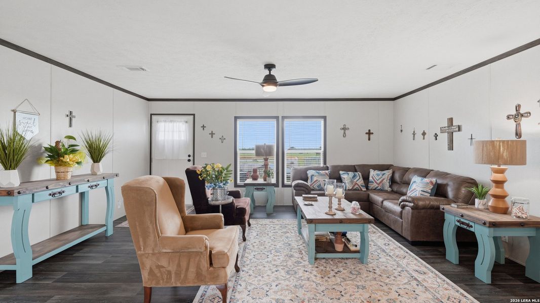 Furnished interior view inside a new home in , Seguin (Image 13).