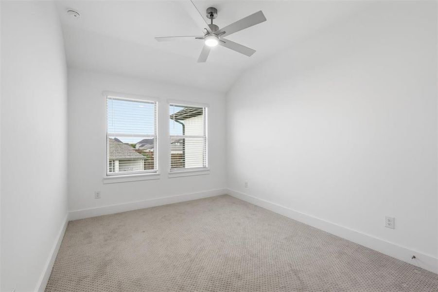 Spacious, unfurnished interior of a new home in , Arlington (Image 24).