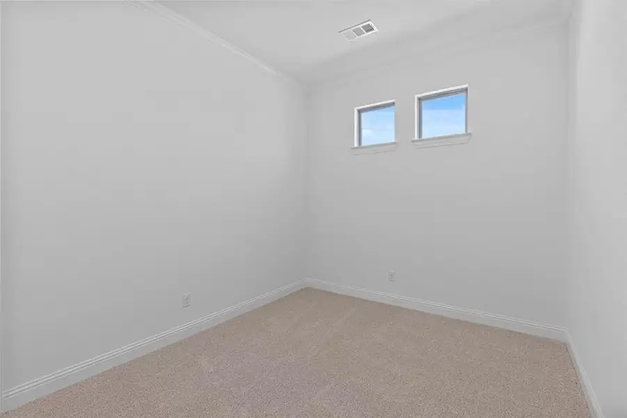 Spacious, unfurnished interior of a new home in Painted Tree, McKinney (Image 37).