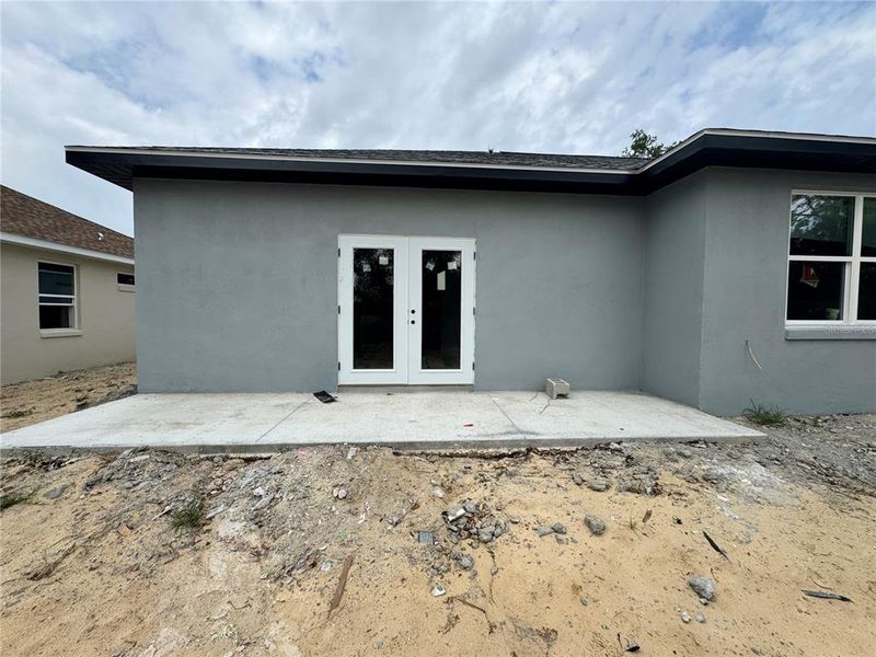 Exterior details and patio area of a home in , Ocala (Image 18).