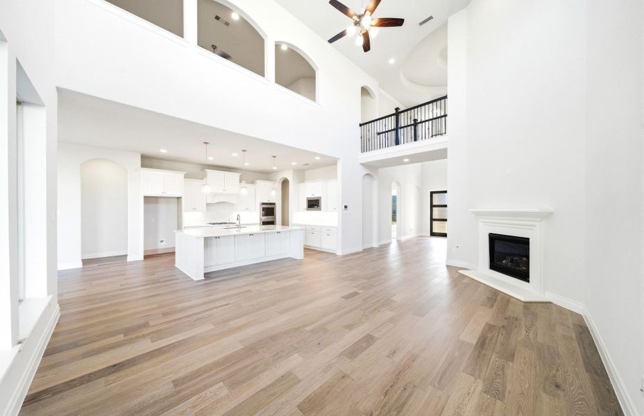 Spacious, unfurnished interior of a new home in Bridgeland 60′, Cypress (Image 38).