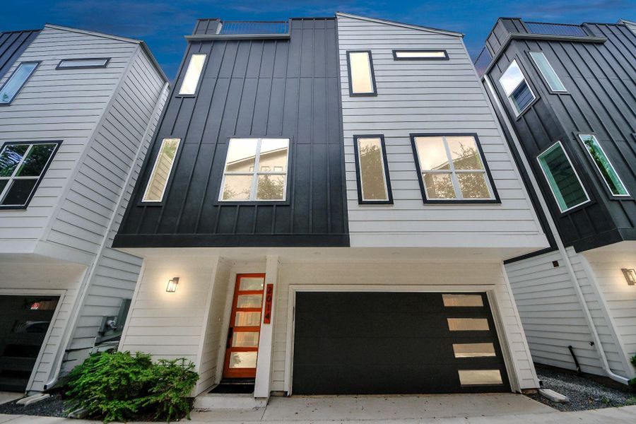 Welcome to 2014 Blodgett Street!