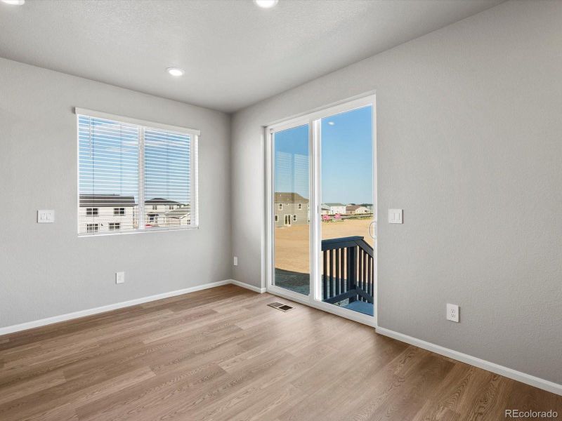 Spacious, unfurnished interior of a new home in Poudre Heights: The Lakes Collection, Windsor (Image 9).