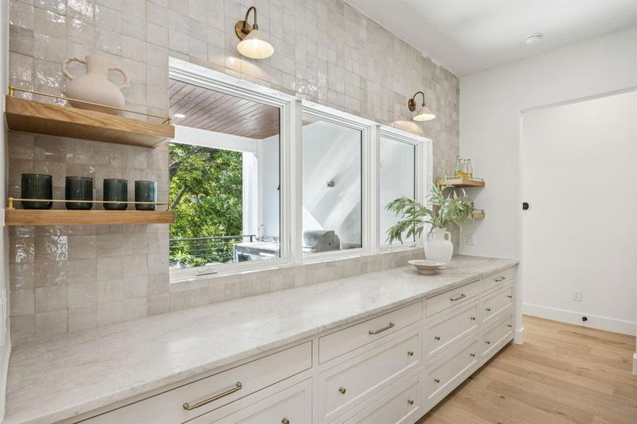 Furnished interior view inside a new home in , Dallas (Image 14).