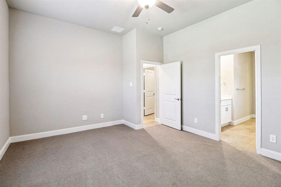 Photo is not of the actual home, but is an inspirational photo of builder’s model home and may depict options, furnishings, and/or decorator features that are not included. Photo is not of the actual home, but is an inspirational photo of builder’s model home and may depict options, furnishings, and/or decorator features that are not included.