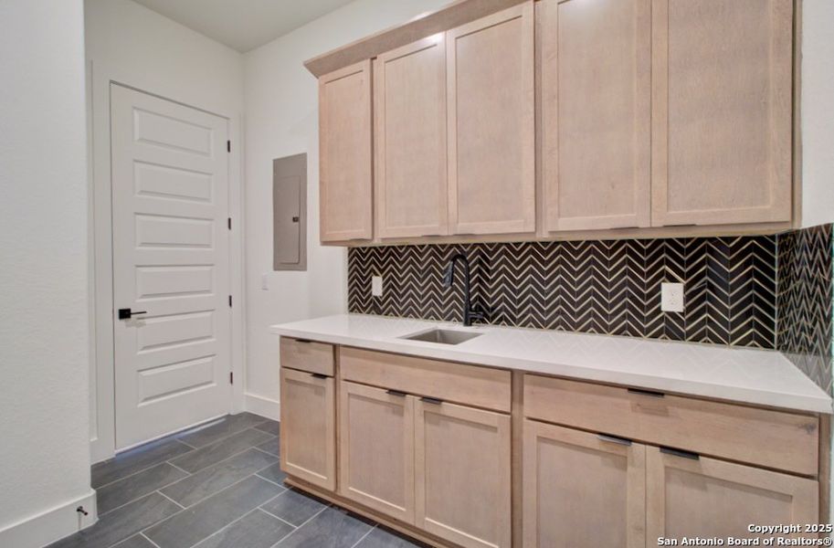 Furnished interior view inside a new home in Verandas at the Rim, San Antonio (Image 10).