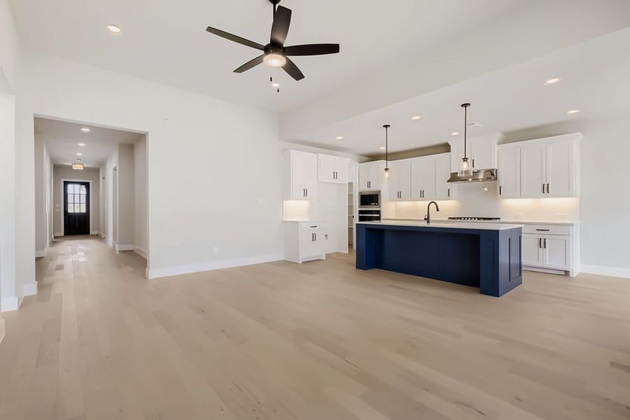 11729 Wildwood - Living Area