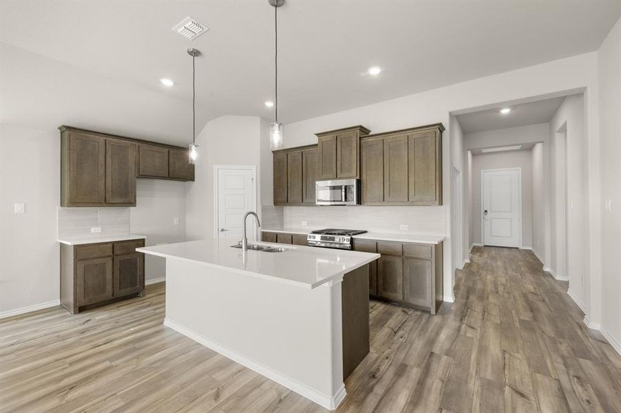 DFW-Meadow Park-Concept 1790-7417 Lavender Lane- Kitchen- -Risewell Homes-1