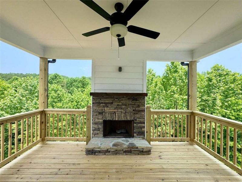 Exterior details and patio area of a home in , Lula (Image 16).