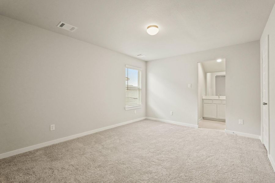 Spacious, unfurnished interior of a new home in Huntington Place, Rosharon (Image 14). Spacious, unfurnished interior of a new home in Huntington Place, Rosharon (Image 14).