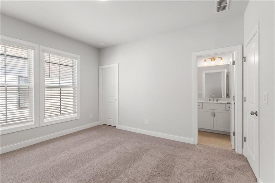 Spacious, unfurnished interior of a new home in Promenade at Sawnee Village, Cumming (Image 35).