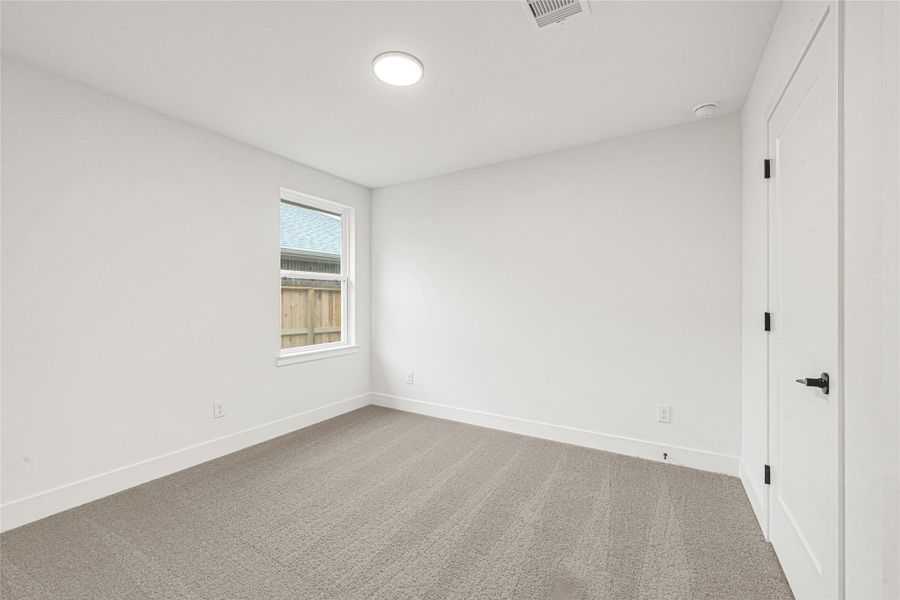 Spacious, unfurnished interior of a new home in Stonebrooke, Conroe (Image 23). Spacious, unfurnished interior of a new home in Stonebrooke, Conroe (Image 23).