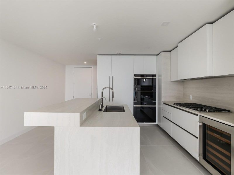 Furnished interior view inside a new home in Casamar, Pompano Beach (Image 19). Furnished interior view inside a new home in Casamar, Pompano Beach (Image 19).