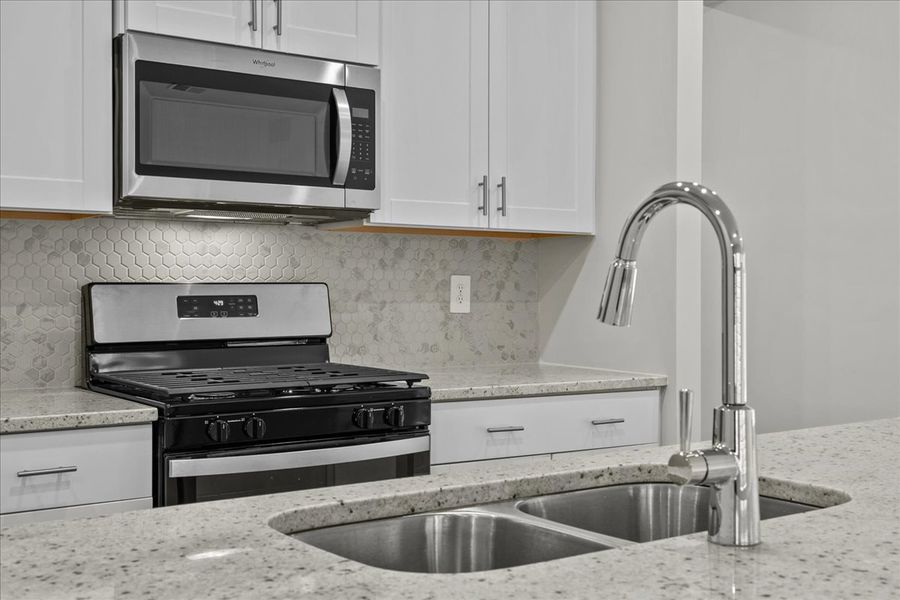 Close-up of interior finishes inside a home in Brayfield Manor - Heritage Collection, Wellford (Image 10).