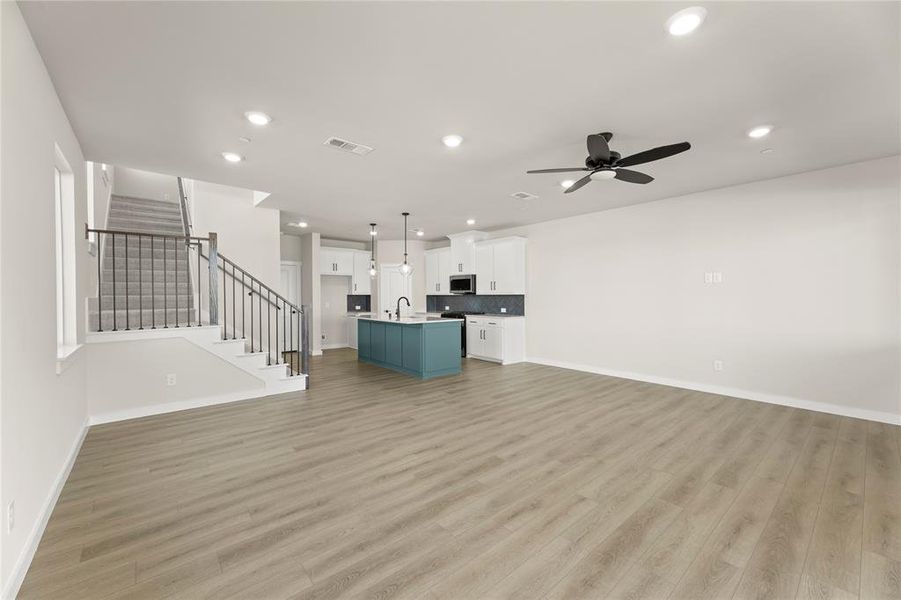 Image 27 of a home in Ten Mile Creek.