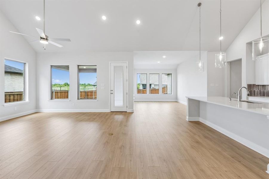 Spacious, unfurnished interior of a new home in Karis, Crowley (Image 13).