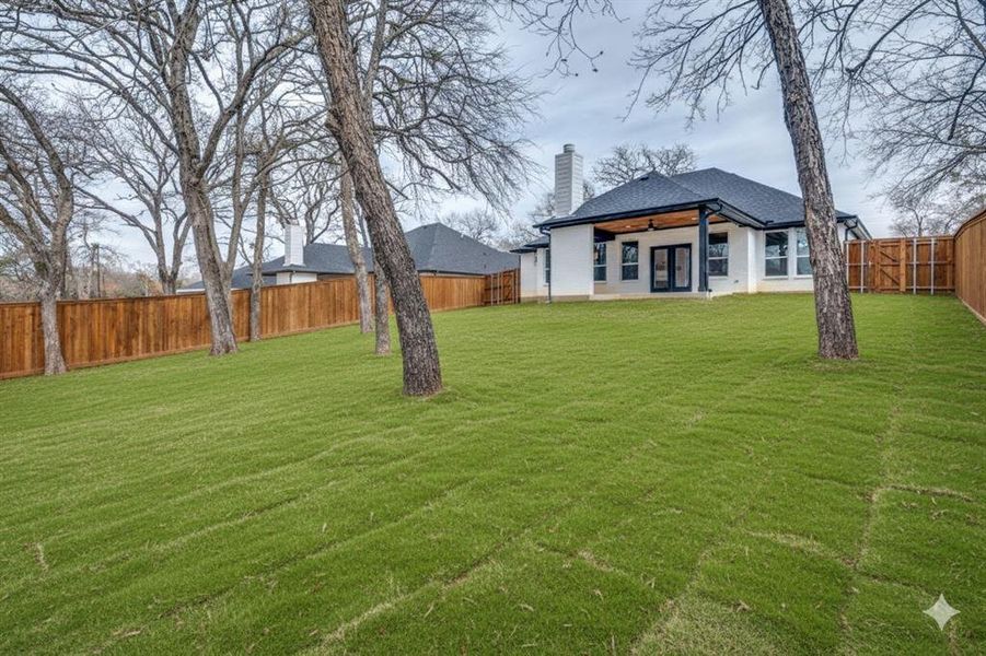 Exterior details and patio area of a home in , Seagoville (Image 17).