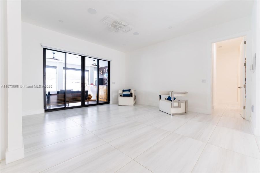 Image 37 of a home in .