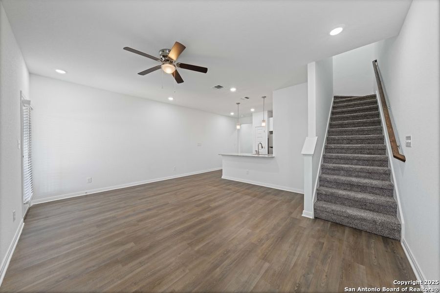 Spacious, unfurnished interior of a new home in The Preserve at Candlemeadow, San Antonio (Image 31).