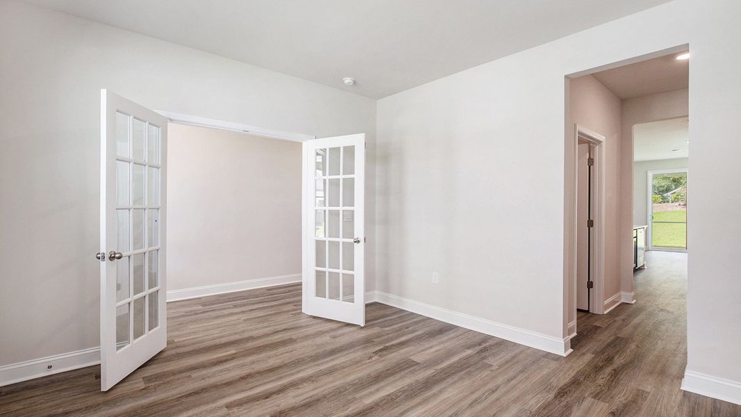 Spacious, unfurnished interior of a new home in Auberon Woods, Conway (Image 14).