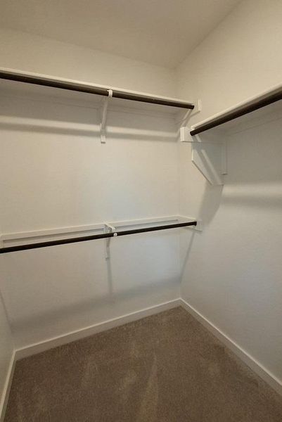 Spacious, unfurnished interior of a new home in Wolf Ranch, Georgetown (Image 23).