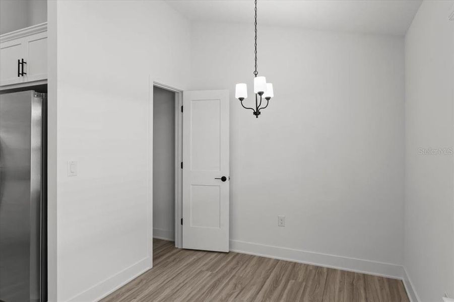 Spacious, unfurnished interior of a new home in Country Way South, Newberry (Image 30).
