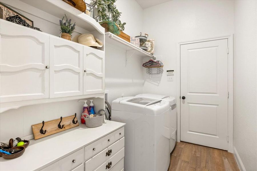 Furnished interior view inside a new home in Abe's Landing, Granbury (Image 23). Furnished interior view inside a new home in Abe's Landing, Granbury (Image 23).