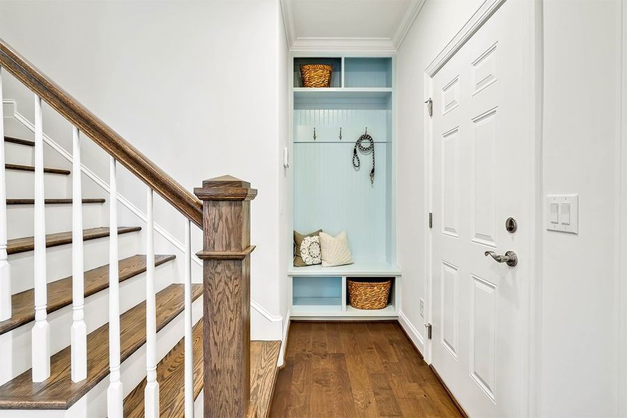 Charleston Harbor, Coat & Cubby