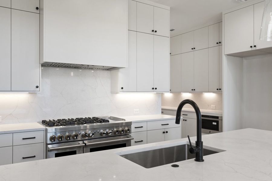 Furnished interior view inside a new home in Milky Way at River Place, Austin (Image 19). Furnished interior view inside a new home in Milky Way at River Place, Austin (Image 19).