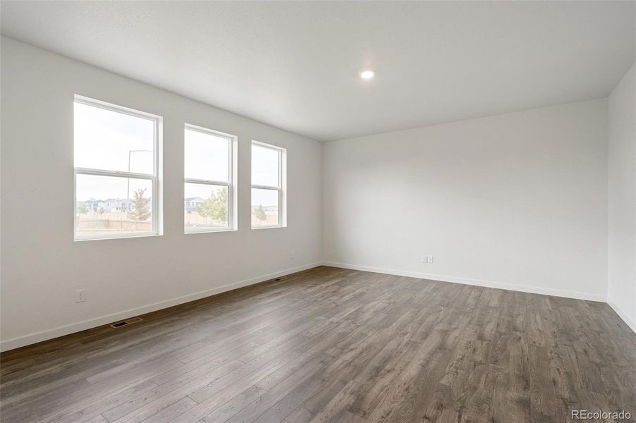 Spacious, unfurnished interior of a new home in Timberleaf, Thornton (Image 11).