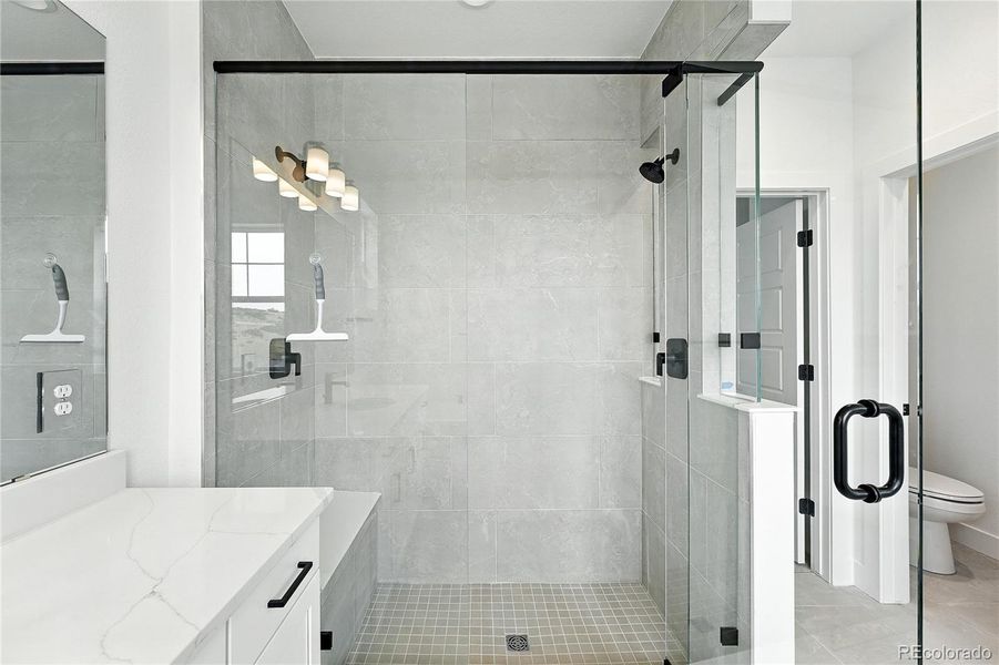 3943 Descent St - Ready Now!