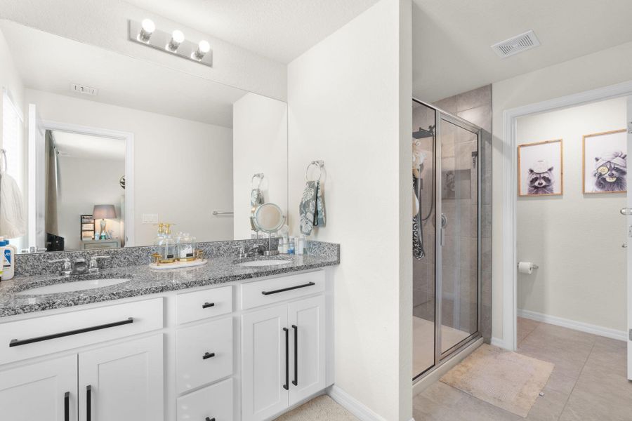 31-web-or-mls-2906 Olivia Ave, Oakland P