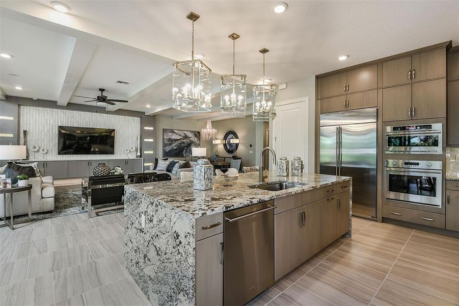 Furnished interior view inside a new home in Cresswind Lakewood Ranch, Lakewood Ranch (Image 47). Furnished interior view inside a new home in Cresswind Lakewood Ranch, Lakewood Ranch (Image 47).